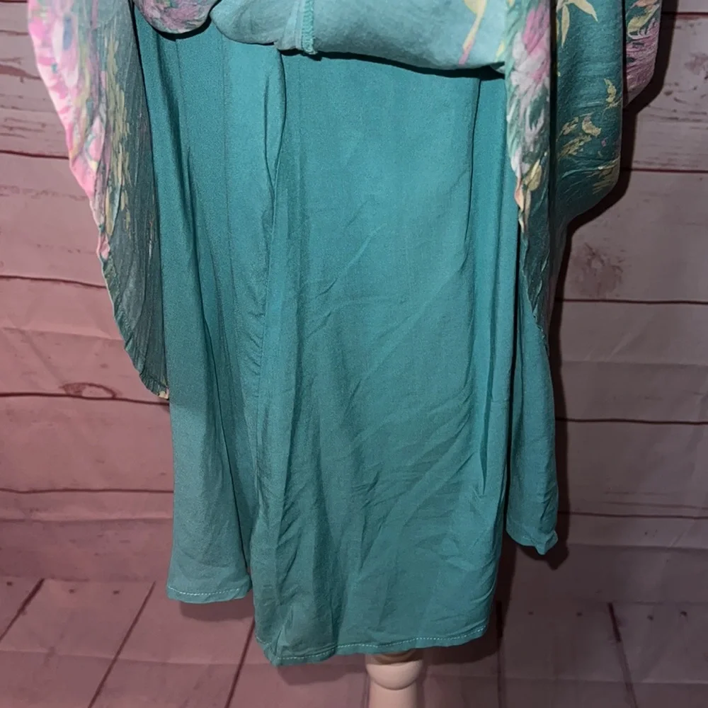 *SOLD on MERCARI Torrid Sophie Green floral swing cami w/adjustable straps - Picture 4 of 8